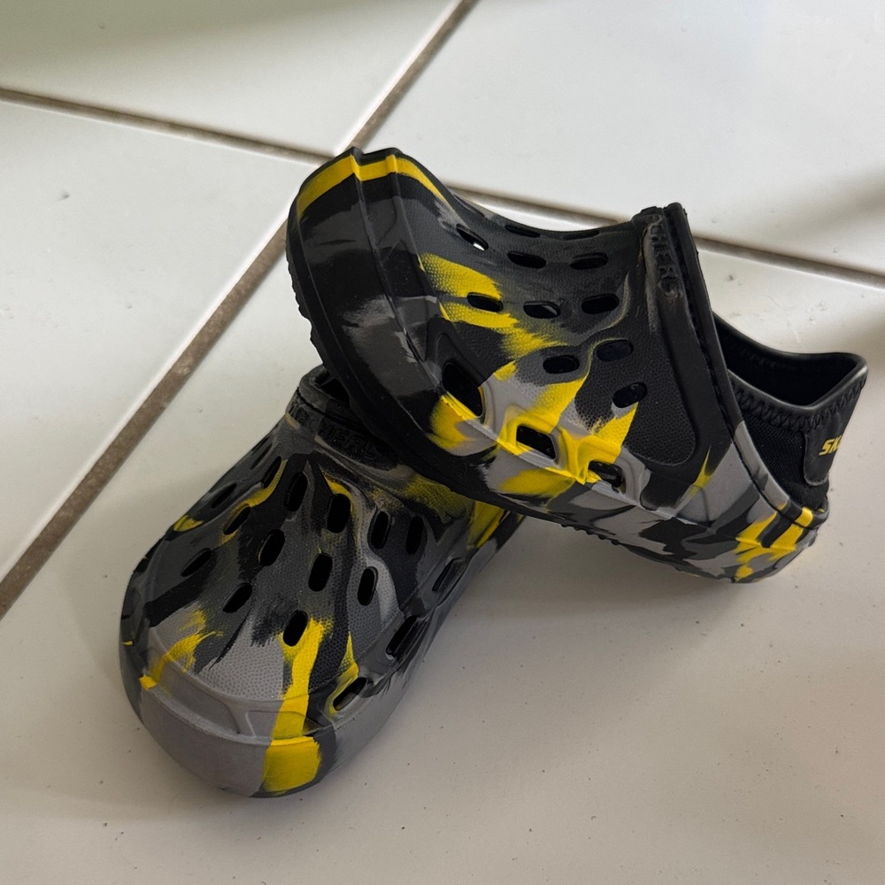 Skechers Kids Water Shoes in Black and Yellow